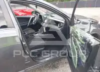 2018 Toyota RAV4 photo