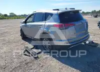 2018 Toyota RAV4 фото