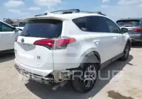 2018 Toyota RAV4 фото