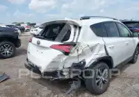 2018 Toyota RAV4 фото