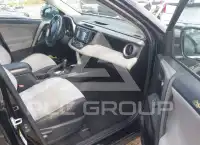 2018 Toyota RAV4 фото