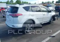 2018 Toyota RAV4 фото