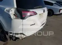2018 Toyota RAV4 photo