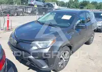 2018 Toyota RAV4 фото