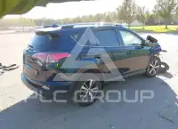 2018 Toyota RAV4 photo