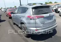 2018 Toyota RAV4 photo