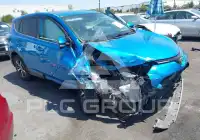 2018 Toyota RAV4 фото