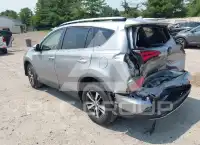 2018 Toyota RAV4 photo