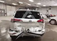 2018 Toyota RAV4 фото
