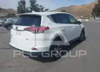 2018 Toyota RAV4 фото