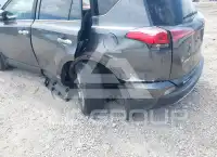 2018 Toyota RAV4 фото