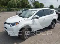 2018 Toyota RAV4 фото