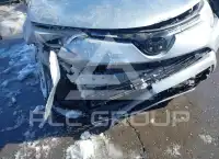 2018 Toyota RAV4 фото