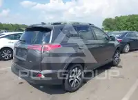 2018 Toyota RAV4 фото