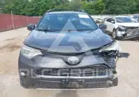 2018 Toyota RAV4 photo