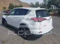 2018 Toyota RAV4 фото