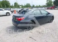 2018 Toyota COROLLA фото