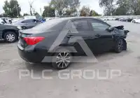 2018 Toyota COROLLA фото