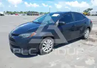 2018 Toyota COROLLA фото