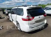 2018 Toyota SIENNA photo