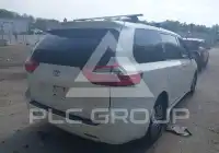 2018 Toyota SIENNA фото