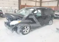 2018 Toyota SIENNA фото