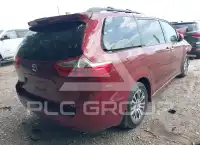 2018 Toyota SIENNA photo