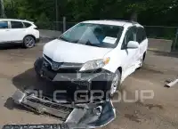 2018 Toyota SIENNA photo