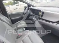2018 Toyota SIENNA фото