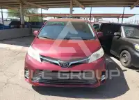 2018 Toyota SIENNA photo