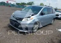 2018 Toyota SIENNA фото
