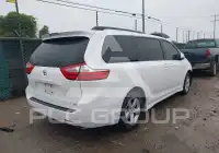 2018 Toyota SIENNA photo
