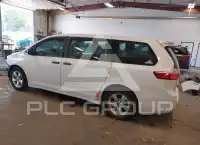 2018 Toyota SIENNA фото