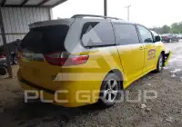 2018 Toyota SIENNA фото