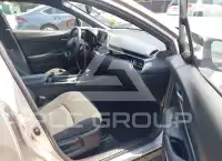 2018 Toyota C-HR photo