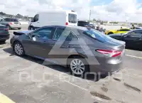 2018 Toyota CAMRY фото