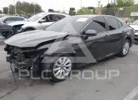 2018 Toyota CAMRY фото