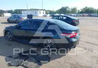 2018 Toyota CAMRY фото