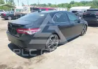 2018 Toyota CAMRY фото
