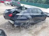 2018 Toyota CAMRY фото
