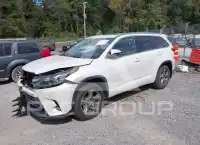 2018 Toyota Highlander photo