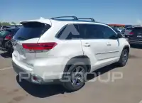 2018 Toyota Highlander фото