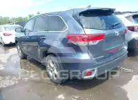 2018 Toyota Highlander photo