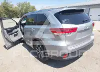 2018 Toyota Highlander фото