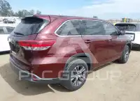 2018 Toyota Highlander photo