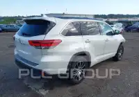 2018 Toyota Highlander photo