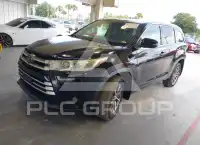 2018 Toyota Highlander photo