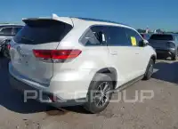 2018 Toyota Highlander фото