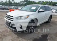 2018 Toyota Highlander photo