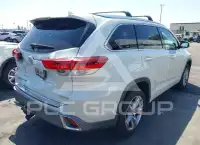 2018 Toyota Highlander фото